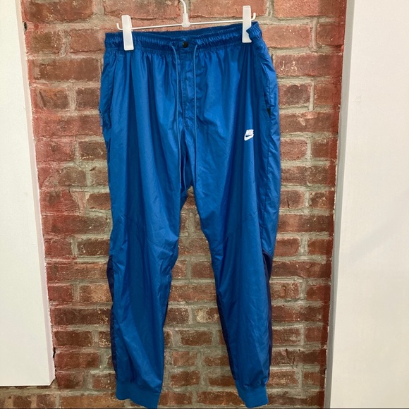 nike nsw windrunner pants